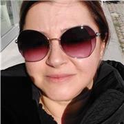 Insegnante di economia aziendale con pluriennale esperienza in lezioni online